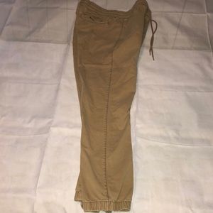 Khaki JOGGERS ‼️